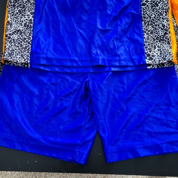 Playing Basketball 🏀 - Picture 2 of 2